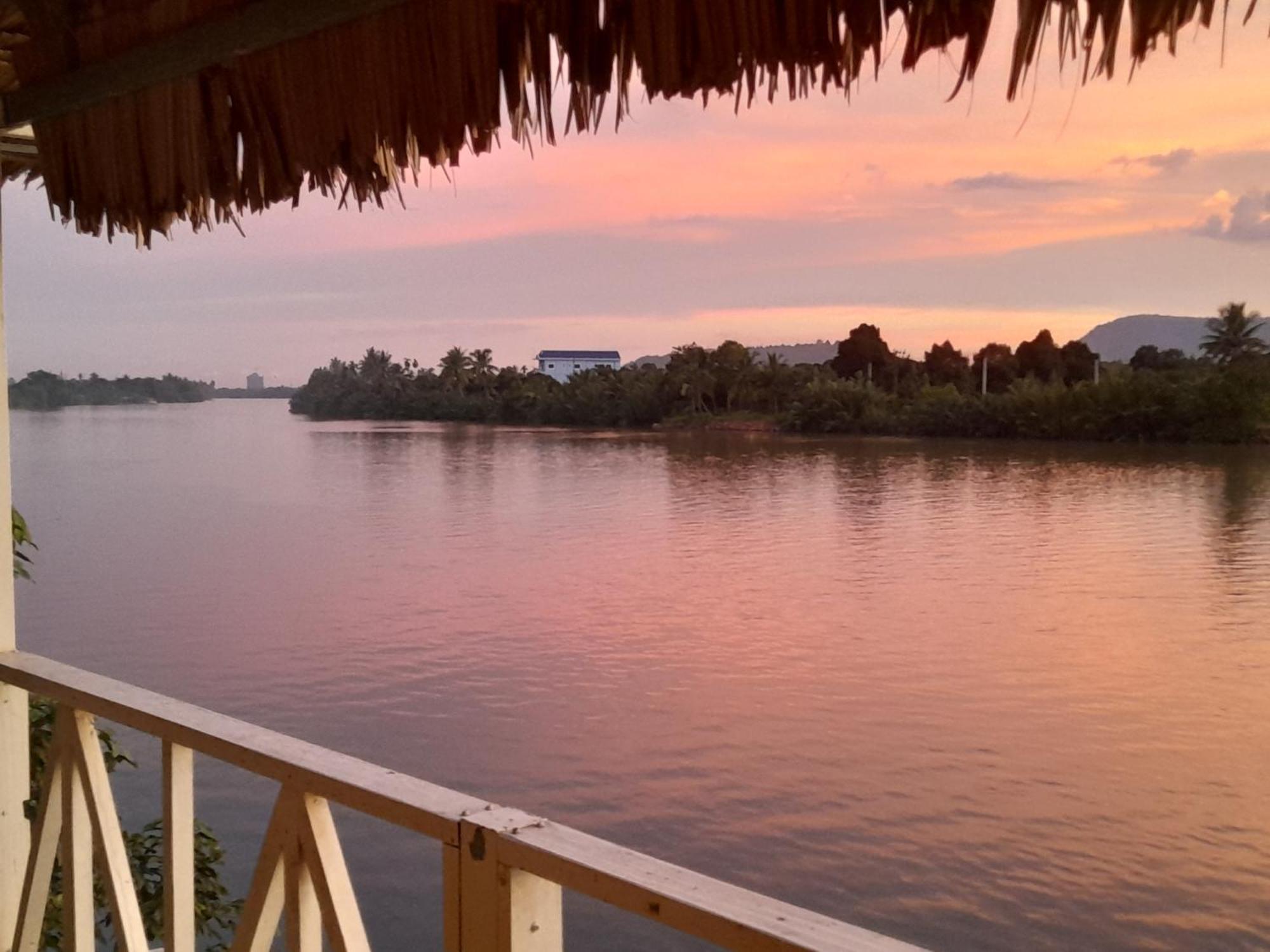 Green Mango Bungalows กำปอต ภายนอก รูปภาพ