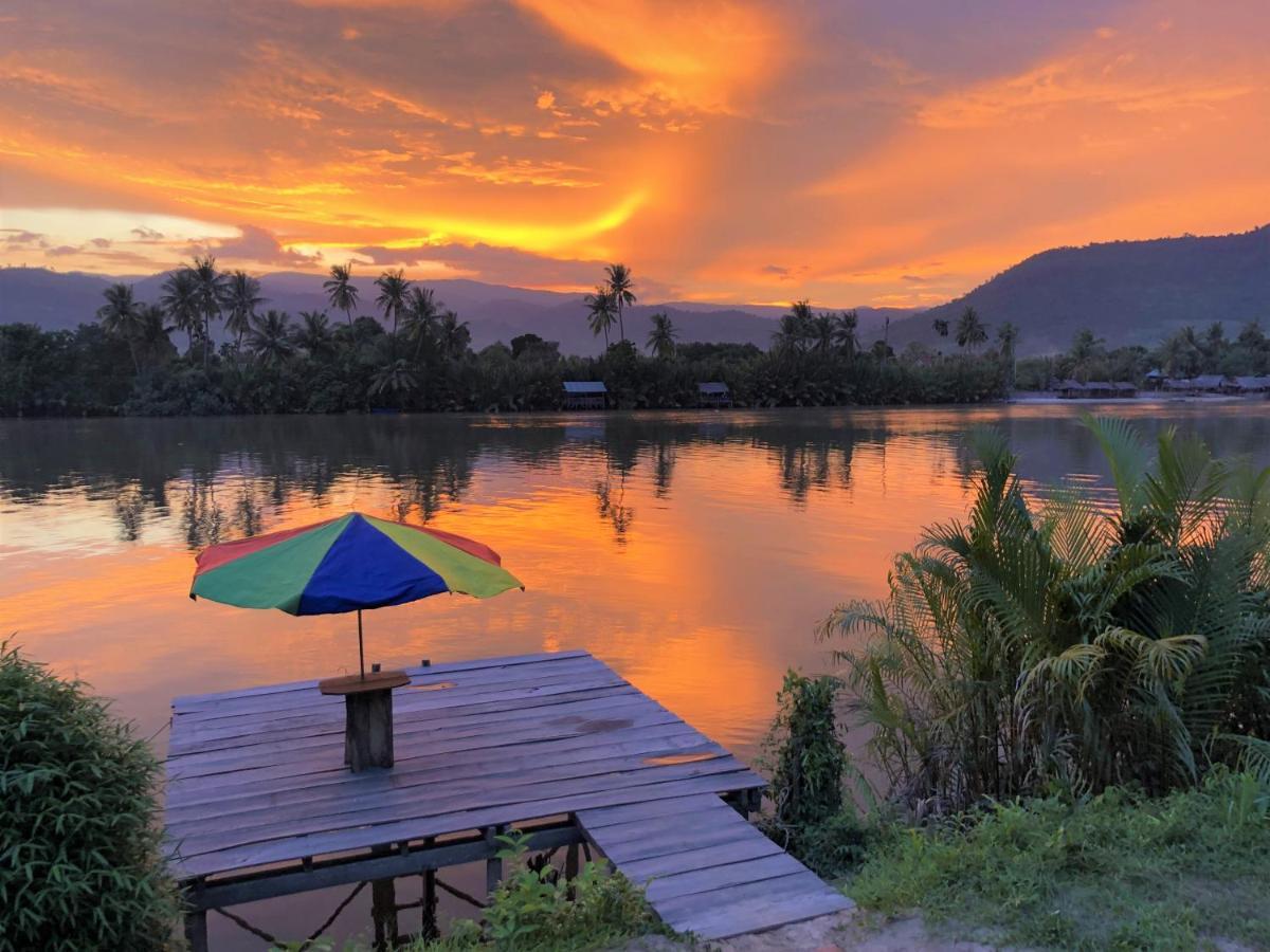Green Mango Bungalows กำปอต ภายนอก รูปภาพ